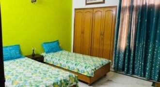 Private Room for Girls & Boys Paying Guest in 1 BHK Independent House/Villa in DLF CITY PHASE 2,